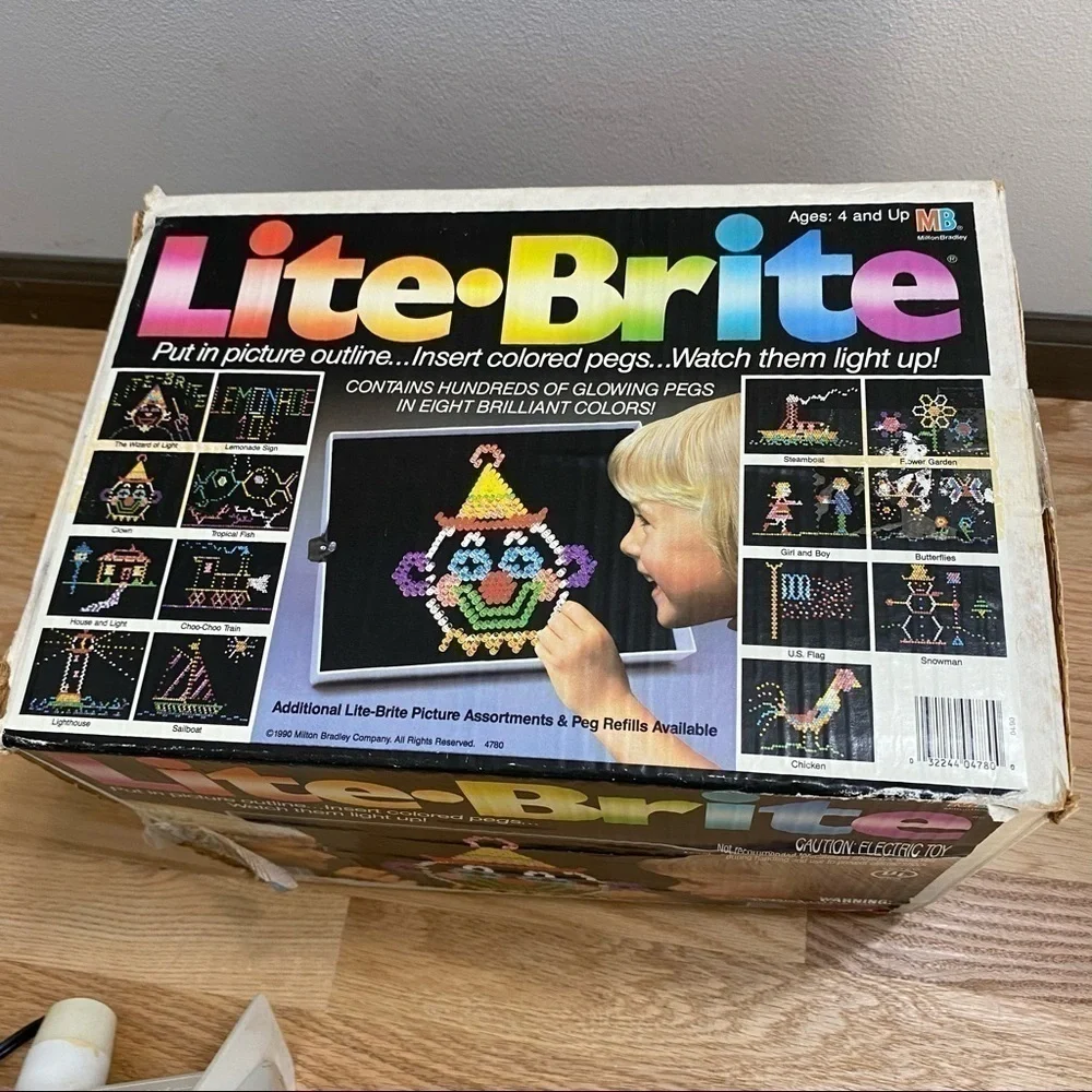 Vintage Lite Brite W/ 2 Bags of Colorful Pegs Kids Toy Design